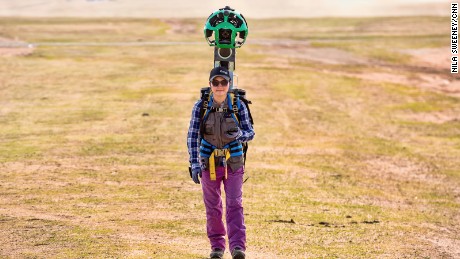 Ariantuul, a Google Trekker operator, has climbed Mongolias 1,600-meter Khar Zurkh Uul mountain with the 18-kilogram (40 pounds) contraption strapped to her back.